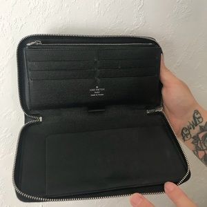 Authentic Louis Vuitton Epi Porte Wallet
